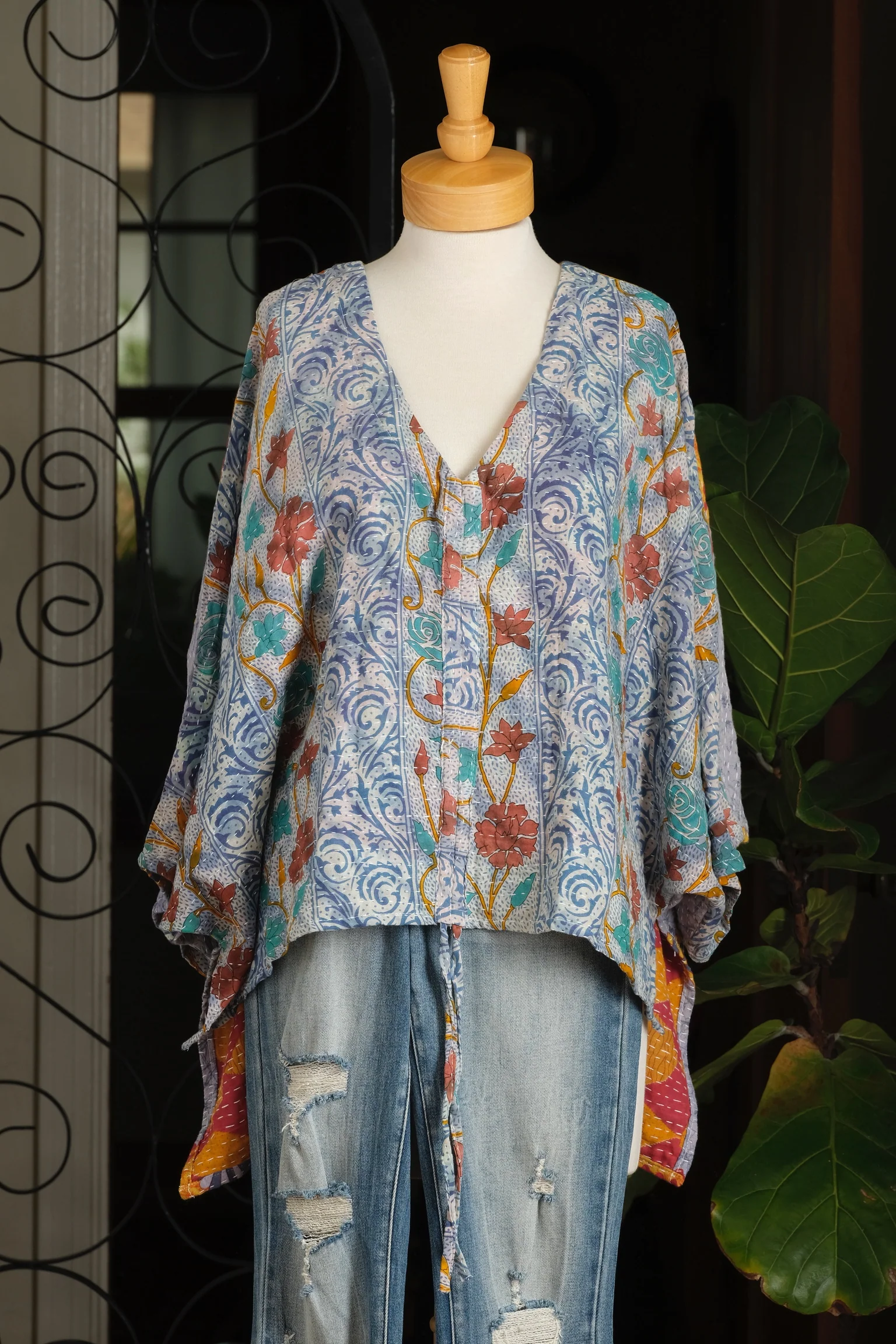 TOPS & TEES